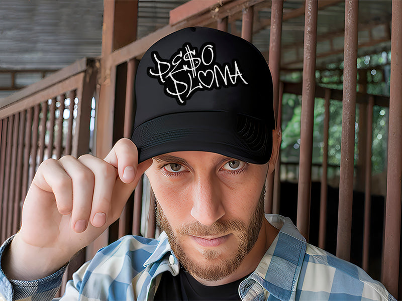 Gorra Trucker Peso Pluma Música Corridos Tumbados Reggaeton Negro Ajustable Pp